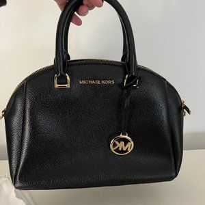 Michael Kors Small Pebble Leather Messenger Dome Satchel Bag Black